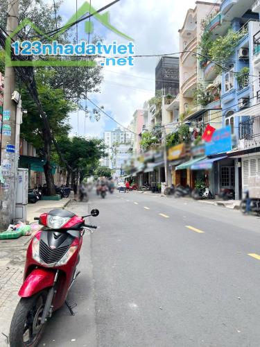 Nhà 2 tầng mặt tiền đường Tân Phước P6Q10. Giá: 12 tỷ - 4
