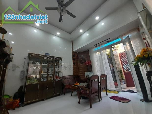 Nhà đẹp Q8, HƯNG PHÚ, DT 132m2, 3 phút qua Q5, nhỉnh nhẹ 7 TỶ, LH 0977516205 - 5