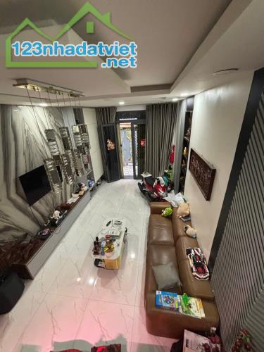 Bán nhà Bùi Minh Trực, DT 83m2, ngang 4.1x20m, 3 tầng, nhỉnh 8 tỏi, LH 0977516205 - 4