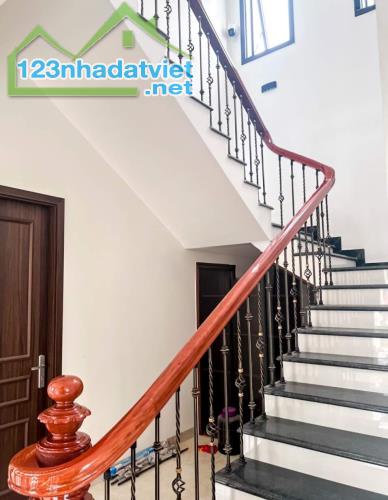 Cho thuê nhà, Xã Đàn, Ô Chợ Dừa, Nguyễn Lương Bằng; 312m2* 4T -64 tr - 2