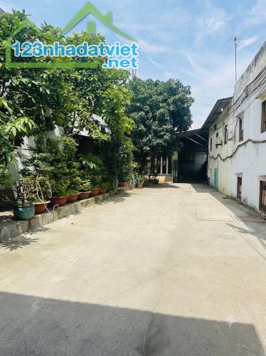 MẶT TIỀN KINH ĐOANH HỒ HỌC LÃM 200M2 NGANG 6M BỀ THẾ THU NHẬP CAO CHỈ 9 TỶ - 2
