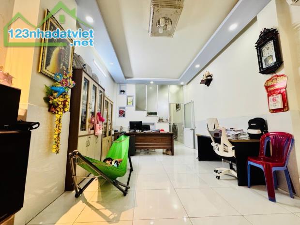 Mặt tiền 4 TẦNG, KDC PHÚ LỢI, 100M2, nhỉnh nhẹ 7 tỷ, hẻm xe hơi 8m - 3