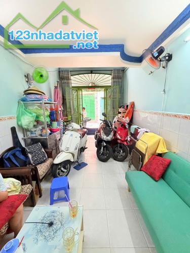 BÁN NHÀ HXH THÔNG SÁT MT VƯỜN CHUỐI Q3, 4 TẦNG KIÊN CỐ, 5 PN, 35M2 NHỈNH 8 TỶ - 1