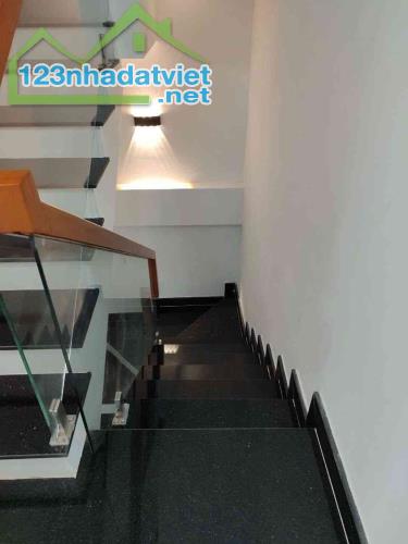 🔥 NHÀ AN BÌNH Q5 - 5 TẦNG KIÊN CỐ - DT 44m2 - Chỉ 10,5tỷ  🔥 - 3