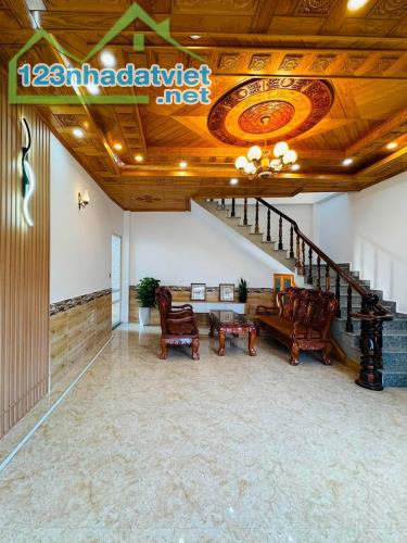 Bán nhà xây kiên cố đường Đồng Tâm, ngay chợ - 2