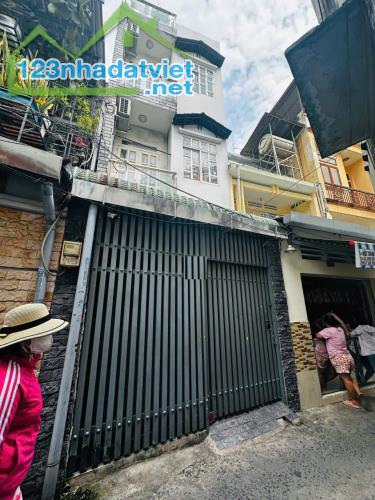 Bán nhà HXH Quang Trung, P.10, Gò Vấp: 4 x 11, giá 5,75 tỷ.