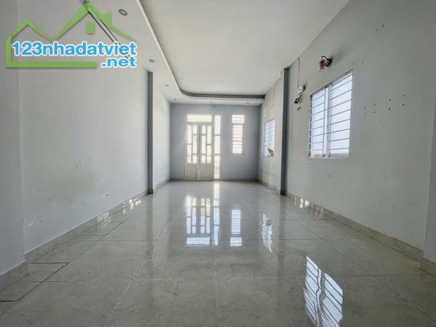 Siêu phẩm đẹp nhất, nhà thật việc thật - 1