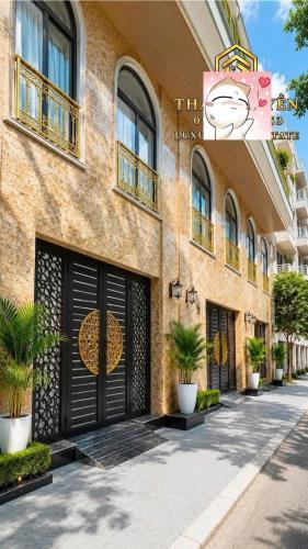 BÁN TÒA CHDV MAI ĐỘNG 90M - 27 PHÒNG - 7T THANG MÁY. DOANH THU ~120 TR/THÁNG. GIÁ 23.85 TỶ