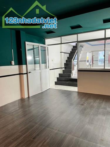 NHÀ BTCT MẶT TIỀN HẺM THÔNG TÔ KÝ  7 TỶ GIẢM MẠNH CÒN 5 TỶ 5 - 1