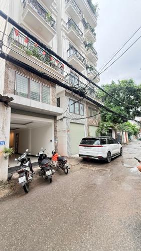 BÁN NHÀ THẠCH BÀN 45M2- 7 Tầng, THANG MÁY- Ô TÔ TRÁNH ĐỖ- 13.x Tỷ