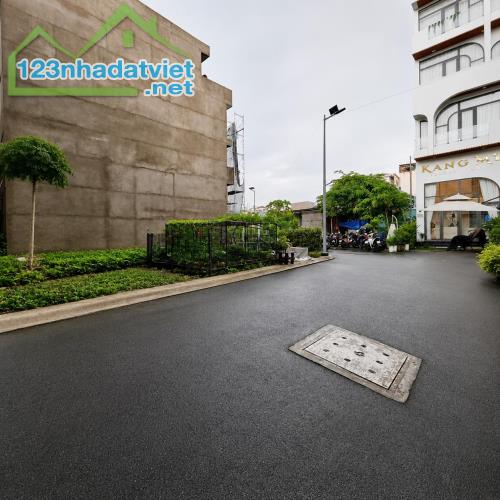 8 TRIỆU 5 CHO THUÊ NHÀ QUẬN 7 , 4x25 - 2