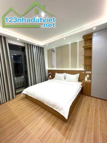 HẺM XE HƠI, NHÀ ĐẸP 5 TẦNG, 44m2, TẶNG FULL NỘI THẤT, CHỈ 7x... - 2