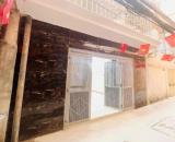 Cho thuê nhà ngõ ba gác phố Linh Quang, Đống Đa, 40m x 2 tầng, giá 8tr/tháng