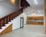 Bán 2 căn nhà thiết kế hiện đại  , sang trọng nội thất xịn sò ngõ phố Hồng Quang TPHD