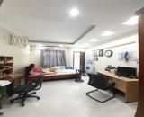 Bán nhà giáp nhị 5 tầng long lanh dân xây ở ngay 8M ô tô tránh hoàng mai