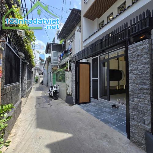 BÁN NHÀ ĐẸP 5 TẦNG BTCT CHẮC CHẮN, 5 PN, HẺM 4M, TT QUẬN 8, GẦN CẦU CHỮ Y, SHR, HOÀN CÔNG - 1