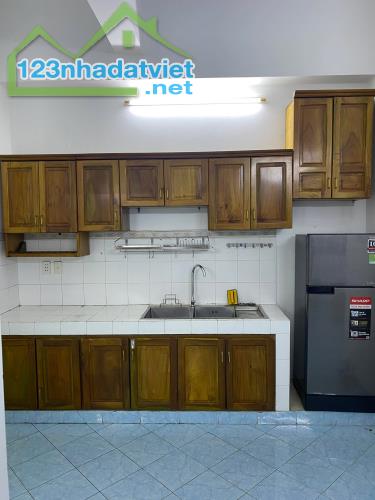 Cần cho thuê Căn hộ 203 Nguyễn Trãi Quận 1, DT : 50m2, 1PN,  Giá : 9 tr/th, Có Nội thất - 1