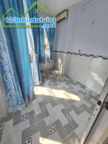 Nhà 2lầu/ST hẻm Hưng Phú P9Q8 P.Chánh Hưng - 3