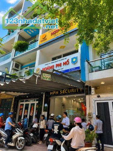 MẶT TIỀN TÂN SƠN NHÌ - 84M² SẴN DÒNG TIỀN - CHỈ 10.X TỶ - 1