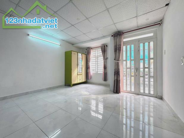 🏡 NHÀ GẦN CHỢ GÒ XOÀI – CÁCH MẶT TIỀN 1 CĂN – 2PN – HẺM 4M – CHỈ 3.85 TỶ - 4