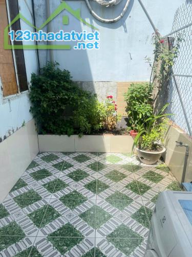 Bán gấp căn nhà cấp 4, SHR, 71,8m2, Xã Phước Vĩnh An, Giá 750 Triệu. - 2