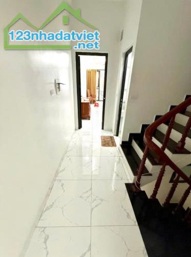 Chính chủ có nhà cho thuê tại khu vực Định Công, quận Hoàng Mai, tp Hà Nội.
