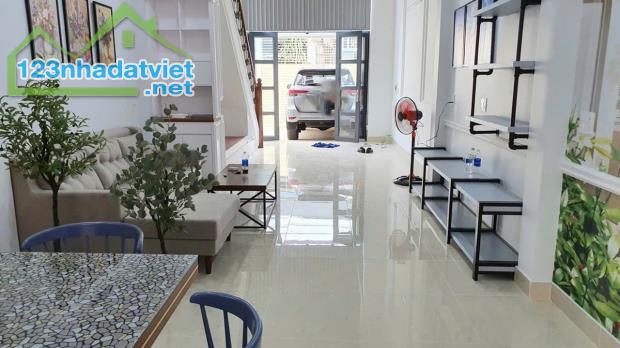 BÁN NHÀ MẶT TIỀN ĐƯỜNG PHÚ CHÂU, P. TAM PHÚ, THỦ ĐỨC. 90M2, 8TỶ. ZALO 0902631439