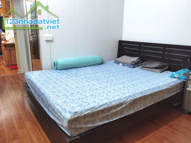 CẦN BÁN CĂN CHUNG CƯ TOÀ NHÀ CT9 72M2, 2 NGỦ 2 VS, 5 TỶ TRÒN - 5