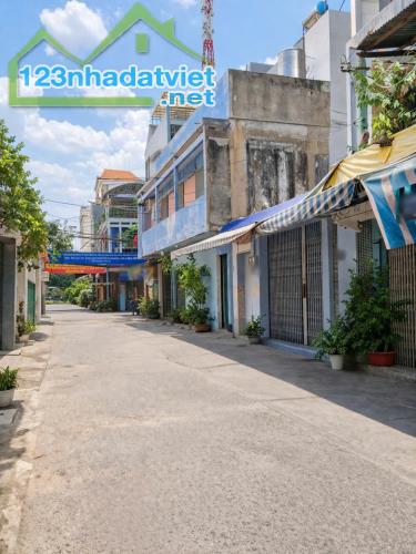 Nhà HXT 28 Âu Dương Lân P3-Q8,  Giá : 6,6 Tỉ (Bớt Lộc) - 1