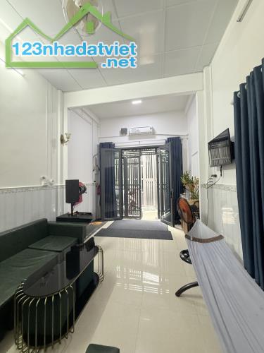 Bán nhà Bình Thới, Phường 14, Quận 11, 45m, 2 tầng, chỉ 5,7 tỷ.