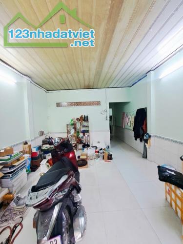 GÒ XOÀI -LÊ VĂN QUỚI -2 TẦNG - ĐƯỜNG XE TẢI -DT SỬ DỤNG 100M2 -1 BƯỚC QUA TÂN PHÚ - 1