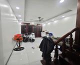 Cho thuê nhà ngõ phố Nguyễn Đức Cảnh, Hoàng Mai 60m x 3.5 tầng, giá 15tr/tháng