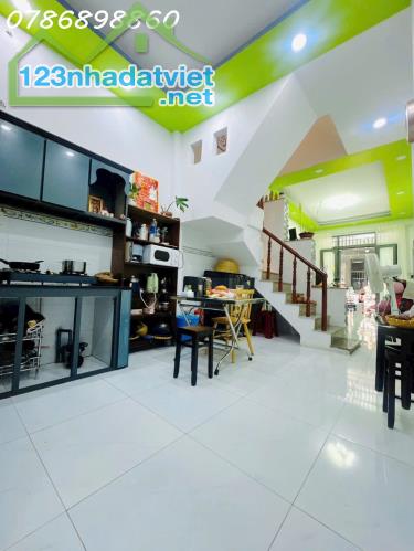 BÁN NHÀ MỚI 3 TẦNG – HẺM 27 LÊ THÀNH PHƯƠNG, PHƯỜNG 15, QUẬN 8 - 1