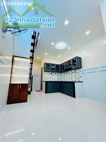 BÁN NHÀ 2 TẦNG HẺM 523 TÙNG THIỆN VƯƠNG, P.12, QUẬN 8 - 1