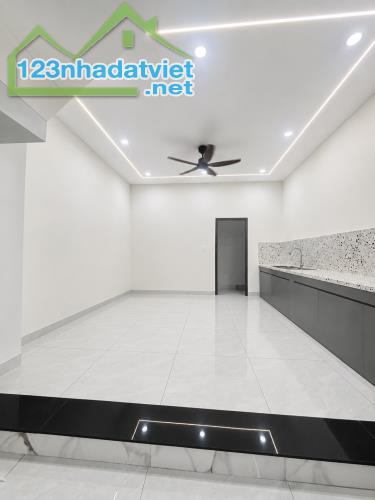 🌟 Nhà 3 Tầng 67m² – Thiết Kế Hiện Đại, Vào Là Ở Ngay! - 2