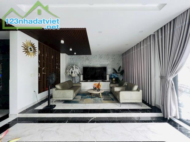 Bán biệt thự 2 mặt tiền đẳng cấp giá còn thương lượng và hỗ trợ vay ngân hàng - 2