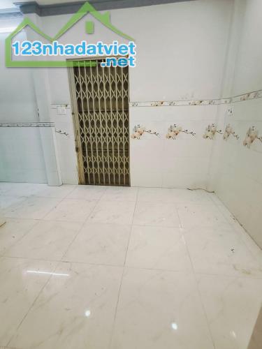 Bán nhà 3 tầng siu đẹp anh chị mua liên hệ em nhé ạ - 4