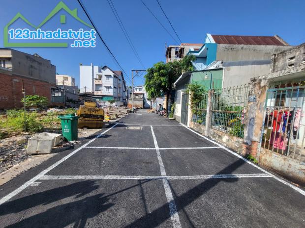 Đất đường 475-Đỗ Xuân Hợp Phước Long B (quận 9 cũ) 4.8tỷ/65m2.