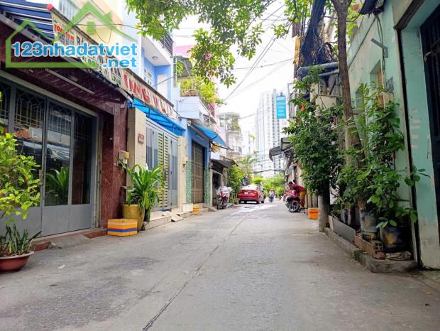 🕍 Nhà Đẹp Sát AeonMall Tạ Quang Bửu Q8 - 3 Tầng - 4PN - Hơn 6 Tỷ TL