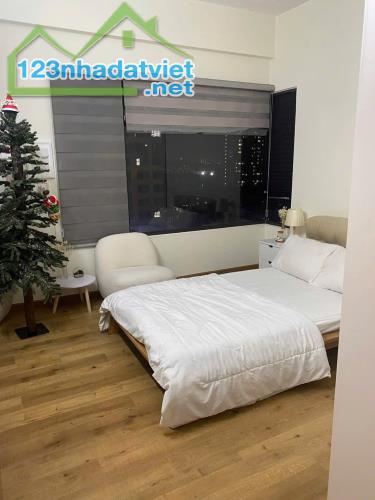 Chuyển nhượng CH Flora Novia Phạm Văn Đồng Full NT 2PN 2WC, SHR giá 4,3 tỷ - 5