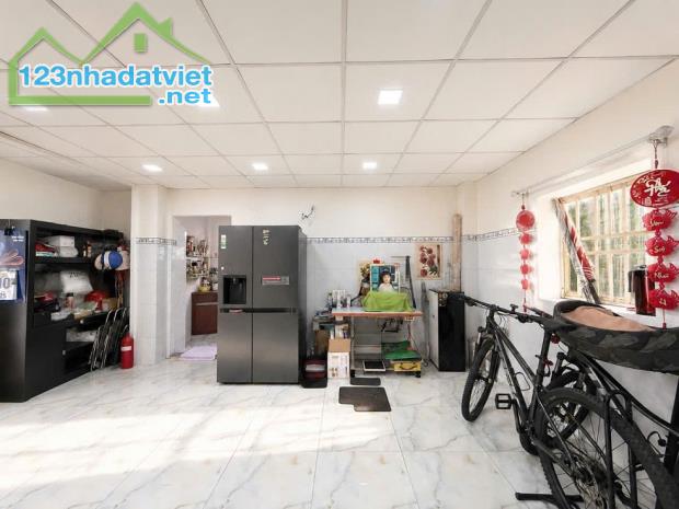 Bán nhà HXH Bến Bình Đông, P. Phú Định. Tp HCM, 115m2, 2 tầng, giá tốt, đón đầu tương lai - 4