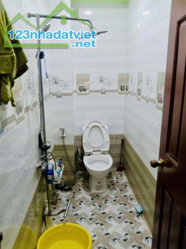 nhà mt dt lớn đường hưng phú có lề để xe - 2