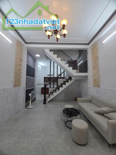 LÊ VĂN QUỚI 40M2 4 TẦNG ĐÚC 4PN 3WC SÂN THƯỢNG SHR GIÁ 5.18 TỶ - 1