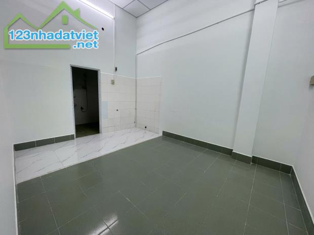 Bán gấp căn nhà cấp 4, SHR, 219.3m2, Xã Tân Phú Trung, Giá 835 Triệu. - 3