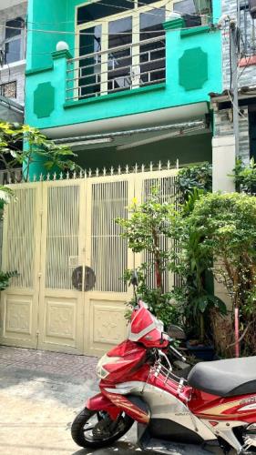 Nhà 2 lầu/ST cạnh MT Phạm Hùng P5Q8, Giá : 8.9 Tỷ (Thương lượng)
