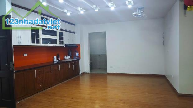 Cho thuê chung cư Văn Khê, La Khê, Hà Đông – 160m², 4PN, căn góc siêu rộng chỉ 13 triệu