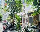 Gấp bán nhà Phú Nhuận, giá 26.5 tỷ, dt 240m2, gần Phan Xích Long.