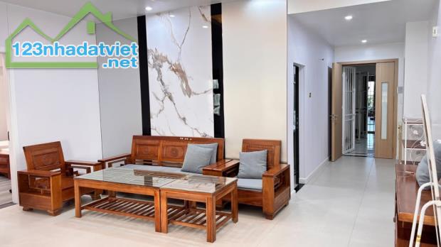 Cho thuê 2 ngủ 2 vs 92m tòa CT4 Văn Khê, Full đồ, giá 11 triệu/tháng - 2
