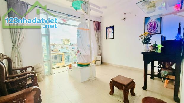 BÁN NHÀ MẶT TIỀN SỐ 1 CŨ, DT : 122/138M3, 4 TẦNG, 6 PHÒNG, CHỈ 19 TỶ TL. - 4