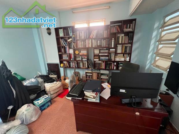 BÁN NHÀ 3 TẦNG PHẠM THẾ HIỂN - 52.2M2 - SÁT CẦU NGUYỄN VĂN CỪ - GIÁ 5.9 TỶ - 4